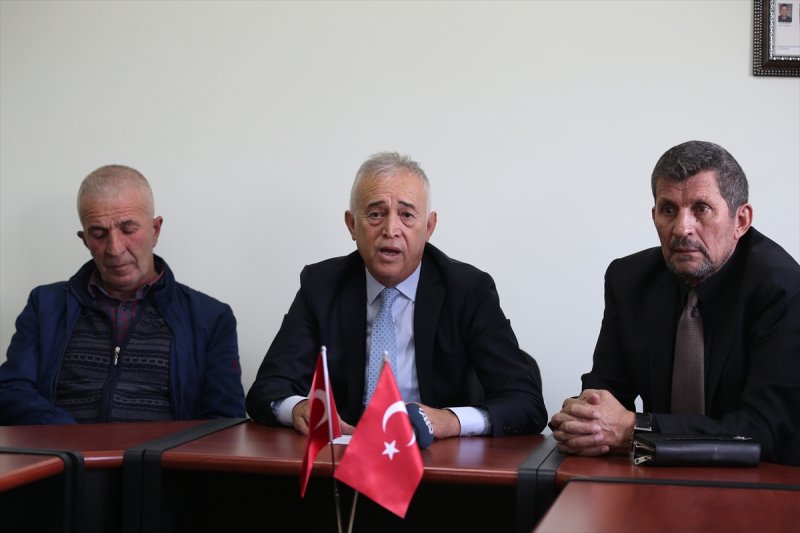 Antrenörün Soyunma Odasında Futbolculara Tokat Atması