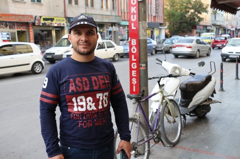 Güpegündüz Elektrikli Motosiklet Hırsızlığı Kamerada