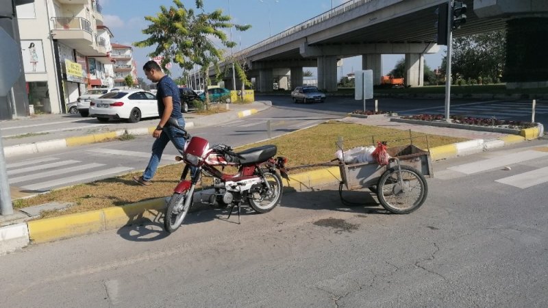 Otomobil İle Motosiklet Çarpıştı: 1 Yaralı