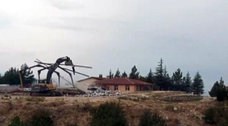 Ermenek'te Yıkım Sırasında İşçi Canından Oluyordu