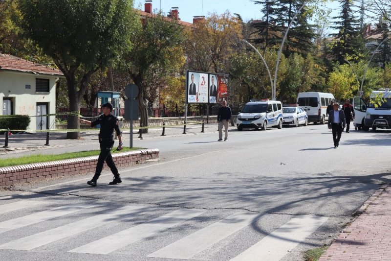 Karaman’da Bomba Paniği Oyuncak Ayı İle Bitti