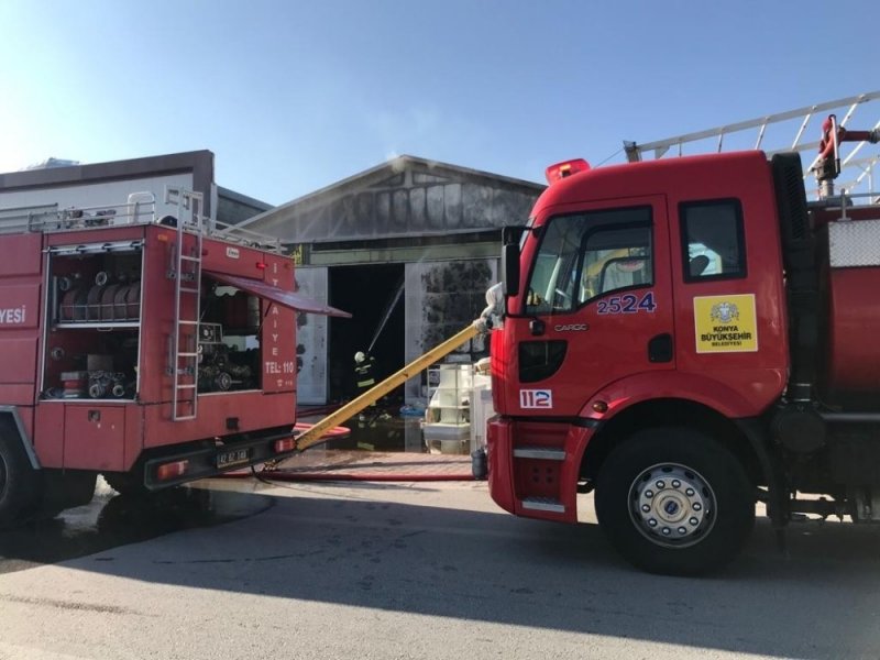 Konya’da Mobilya Deposunda Yangın