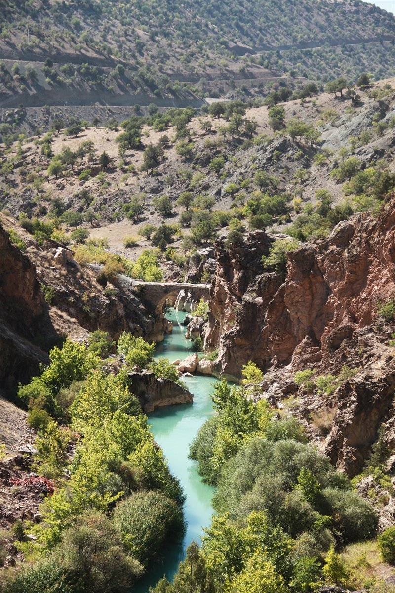 Göksu'nun Toroslardaki Gerdanlığı: Salavat Ve Cırlavık Köprüleri