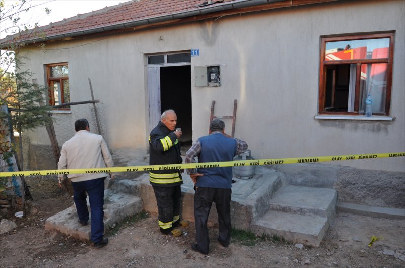 Konya'da Yanan Evdeki Kişi Öldü