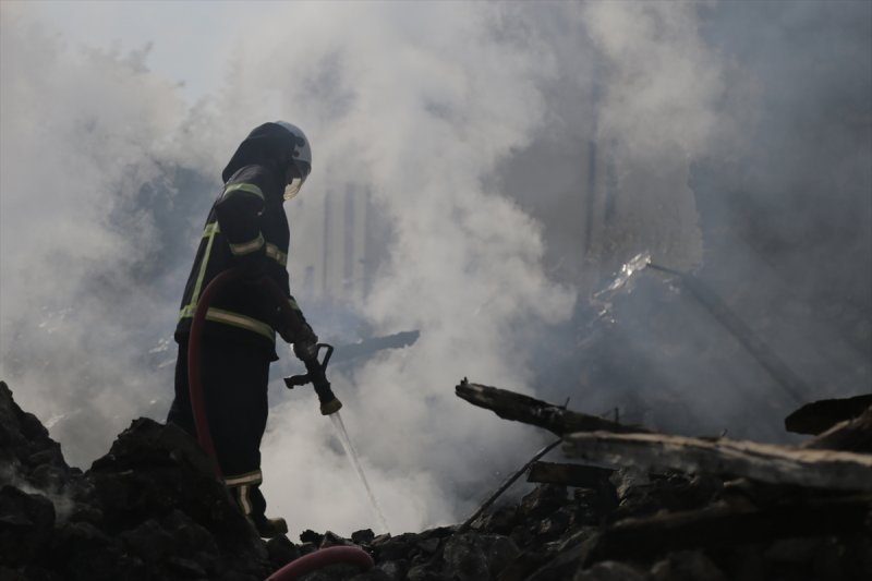 Akseki'de Tarihi Düğmeli Evde Yangın Çıktı