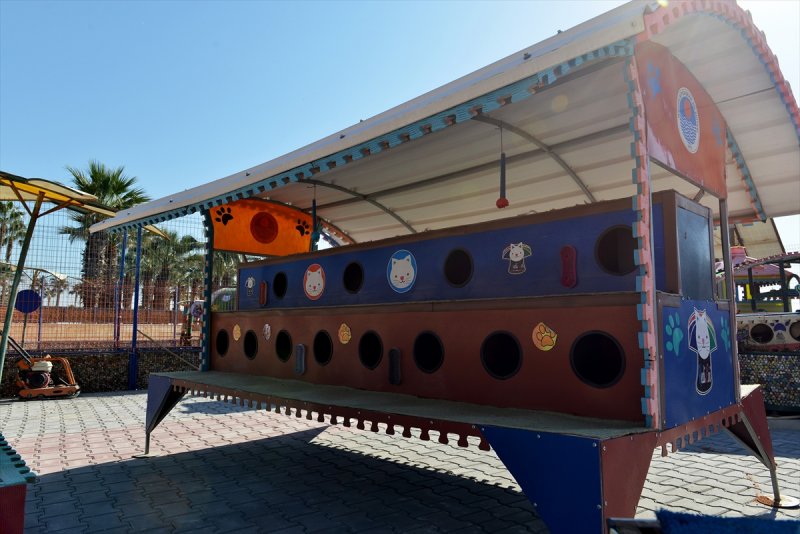 Mersin'de Kedilerin "Miyav Park"ı Yenilendi
