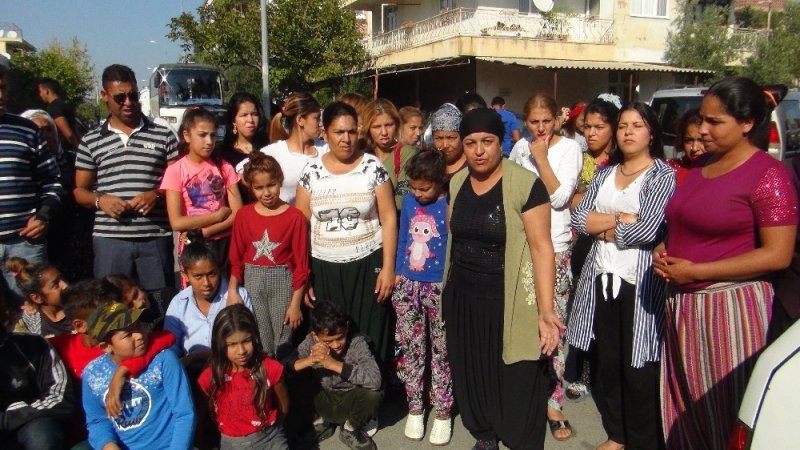 8 Yaşındaki Emirhan Ağır Yaralandı, Mahalleli Sokağa Döküldü