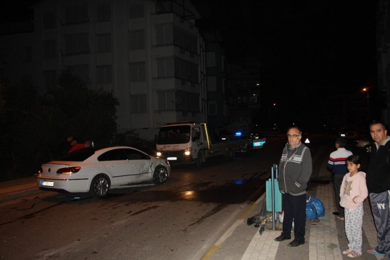 Antalya’da Trafik Kazası: 4 Yaralı