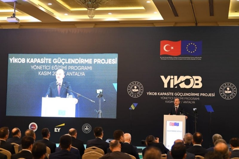 Bakan Soylu: "Hangi Terör Örgütü Varsa Ezer Geçeriz"