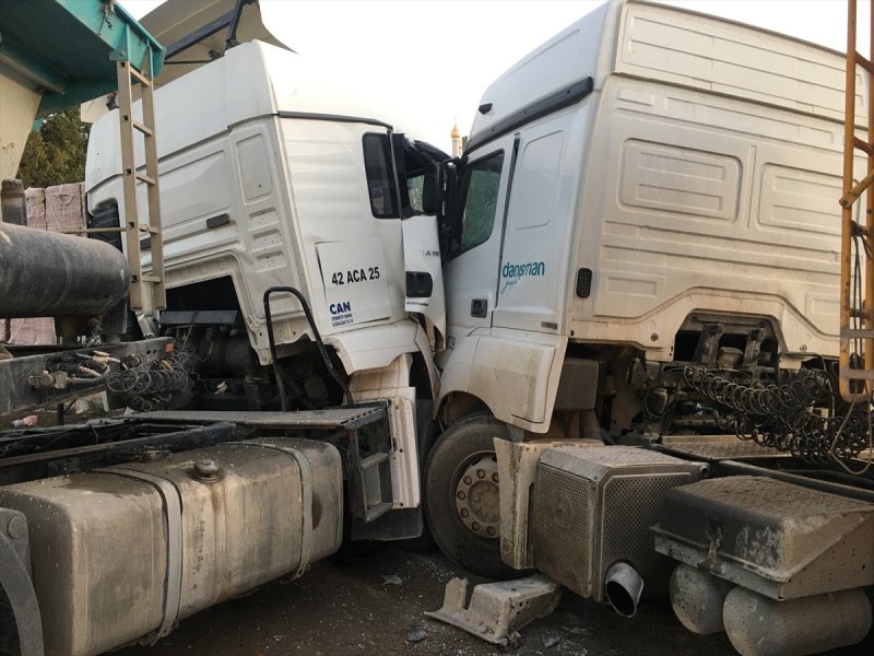 Konya'da İki Tır Çarpıştı: 1 Yaralı