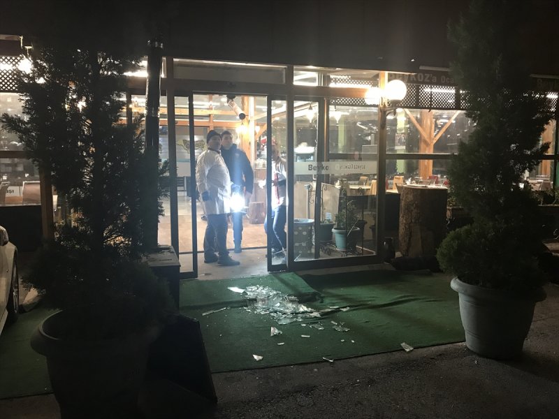 Niğde'de Bir Kişi Beraber Çalıştığı Arkadaşını Öldürdü 4 Kişiyi De Yaraladı