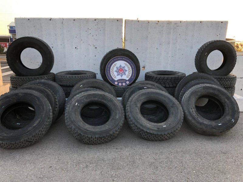 Aksaray’da 24 Adet Gümrük Kaçağı Tır Lastiği Ele Geçirildi