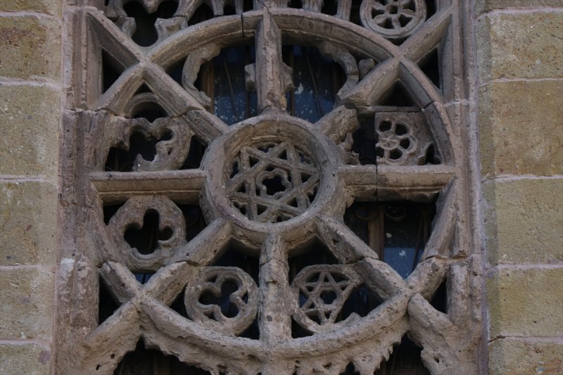 Tarihi Sungurbey Camisi'nin Restorasyonu Sürüyor