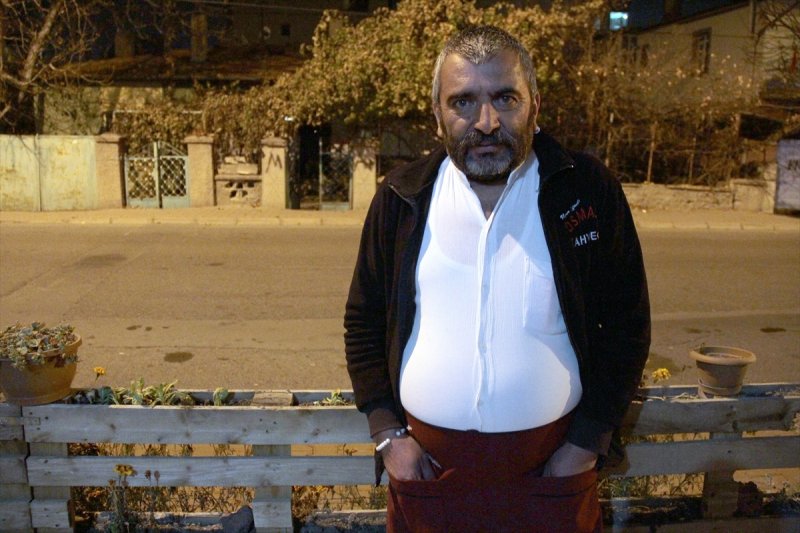 Kilitli Kaldığı Evde Düşerek Yaralanan Çocuğu Komşuları Kurtardı