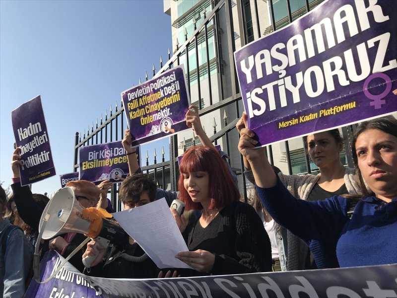 Mersin'de Boşanmak İsteyen Eşini Öldüren Sanık Hakim Karşısında