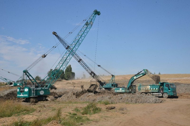 DSİ İş Makinelerinin Yoğun Mesaisi