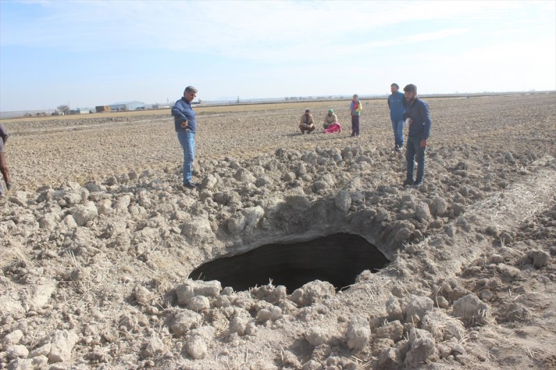 Karapınar ve Çevresinde Obruk Oluşumu Devam Ediyor