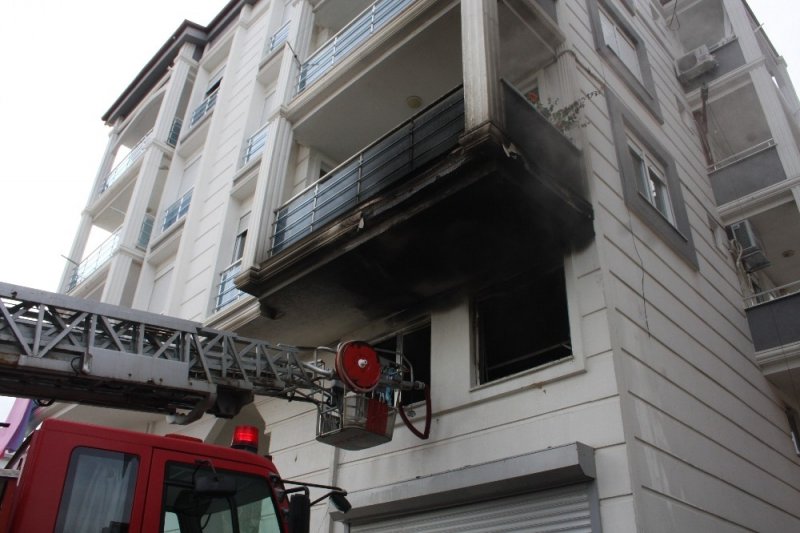 Fişte Takılı Bırakılan Elektrikli Isıtıcılar Yangına Sebep Oldu