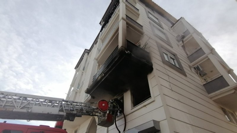 Fişte Takılı Bırakılan Elektrikli Isıtıcılar Yangına Sebep Oldu