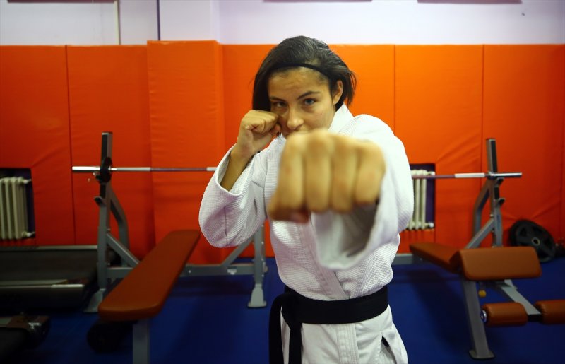 Konyalı Sena "Ju Jitsu"da Dünya Şampiyonu Oldu