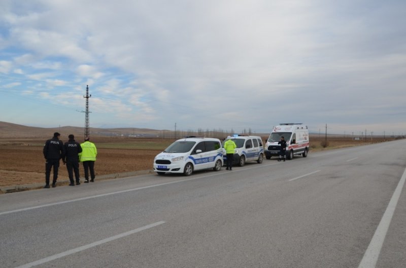 Kontrolden Çıkan Tır Şarampole Yuvarlandı: 1 Yaralı