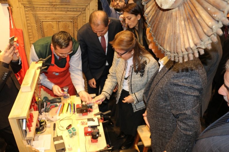 Ticaret Bakanı Ruhsar Pekcan Konya'dan Esnafa Seslendi