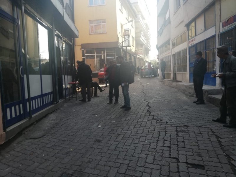Aksaray'da Oyun Salonunda Silahlı Kavga