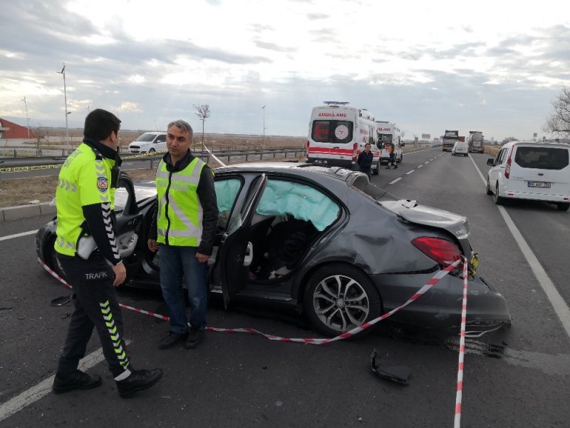 Aksaray'da Trafik Kazası : 1 Ölü, 3 Yaralı