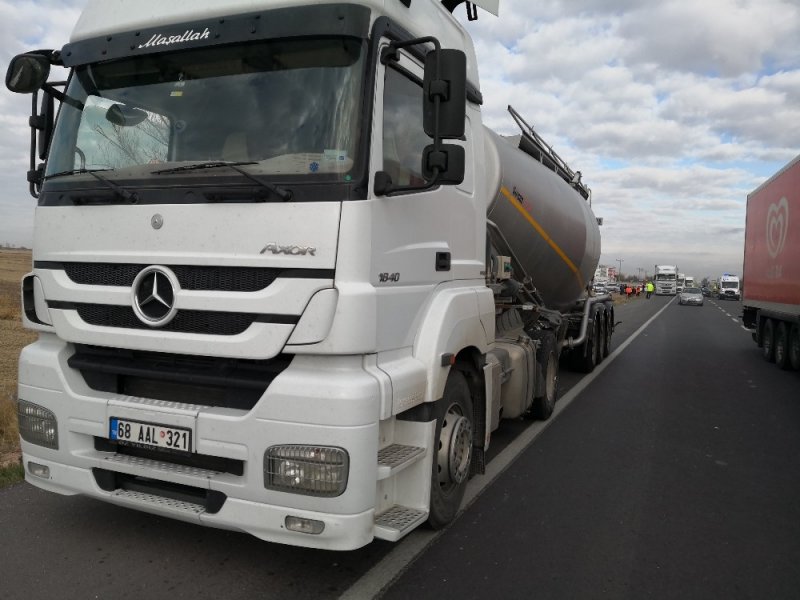 Aksaray'da Trafik Kazası : 1 Ölü, 3 Yaralı