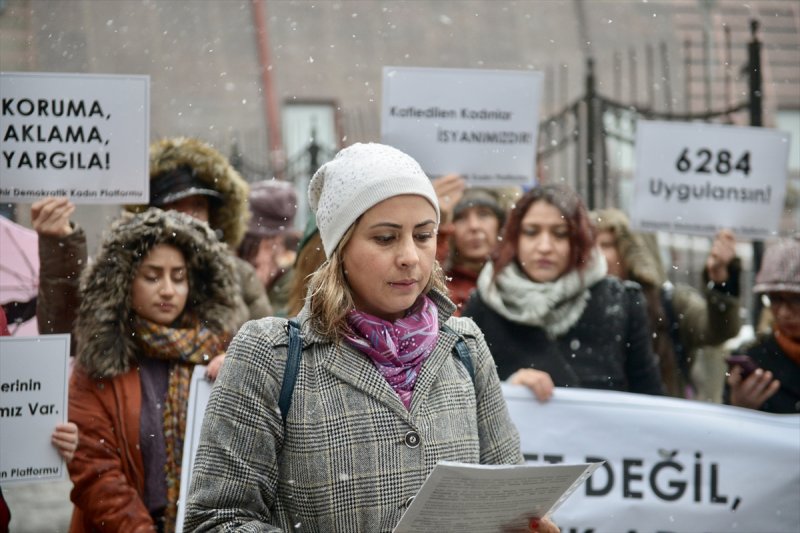 Eskişehir'de Kadınlardan Ayşe Tuba Arslan'ın Öldürülmesine Protesto