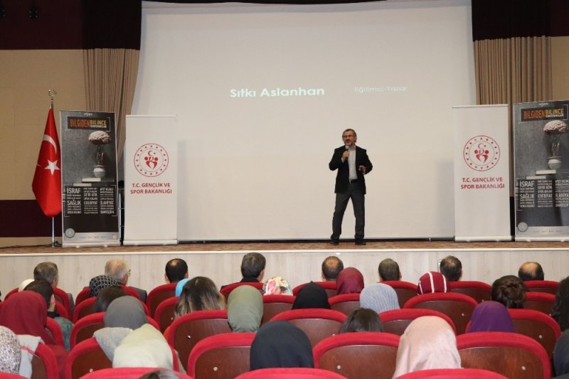 Karaman’da ‘Kariyer Planlaması’ Konferansı