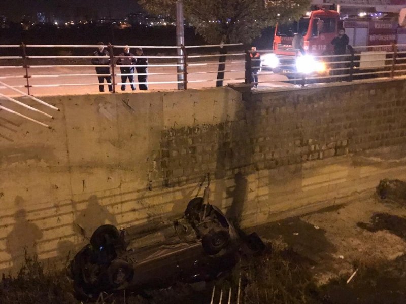 Kayseri’de Otomobil Kanala Uçtu: 1 Yaralı