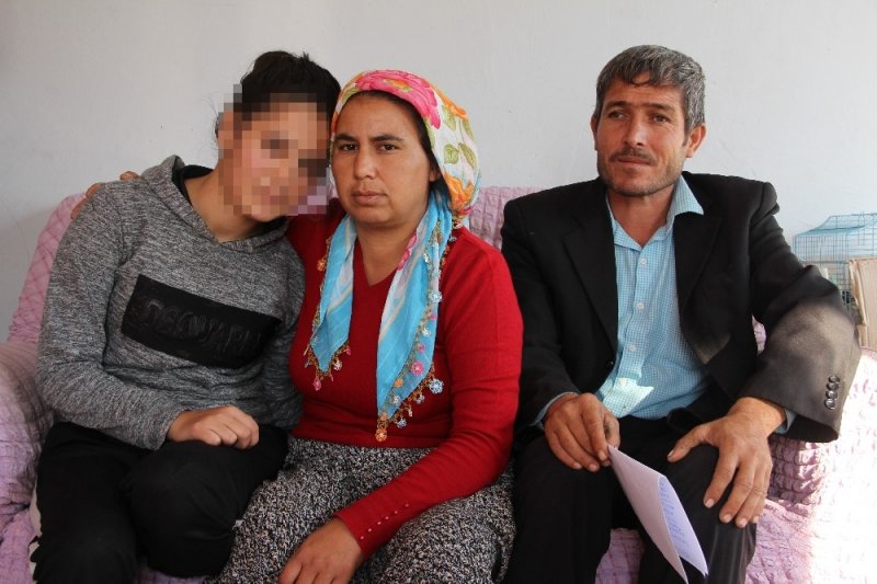 15 Yaşındaki Kız Çocuğuna Dehşeti Yaşattılar