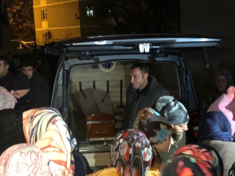 Ankara’da 5 Aylık Hamile Kadın İle 3 Yaşındaki Kızı Banyoda Ölü Bulundu