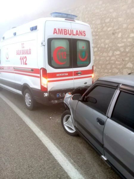 Yaralı Taşıyan Ambulansa Kaza Yaptı: 7 Yaralı
