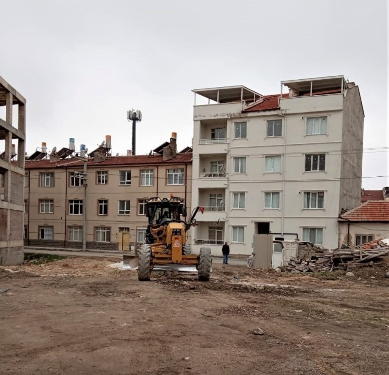 Karaman Belediyesi Boş Arsaları Otoparka Çeviriyor