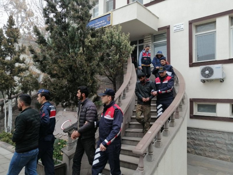 30 Tonluk Su Deposunu Çalan Hırsızlar Yakalandı