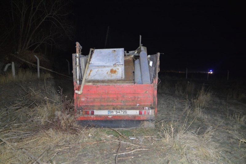 30 Tonluk Su Deposunu Çalan Hırsızlar Yakalandı