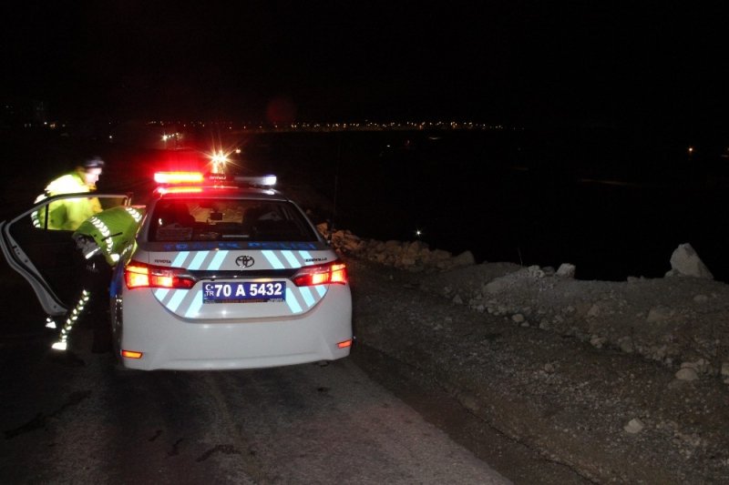 Karaman’da Otomobil Şarampole Takla Attı: 1 Yaralı