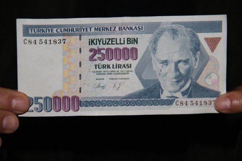 Eski 250 Bin Lira İçin Şimdi 250 Bin Lira İstiyor