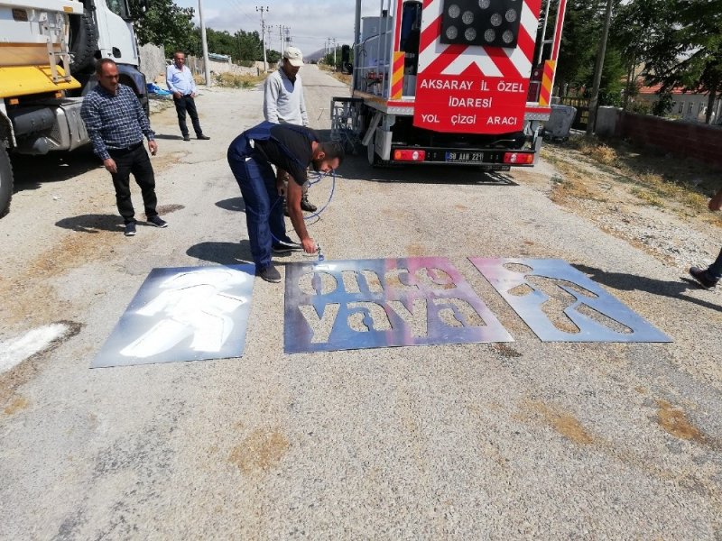Aksaray'da Trafik İşaret Ve Levhaları Yenileme Çalışmaları