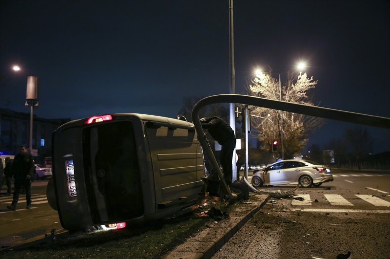 Başkentte Trafik Kazaları: 1 Ölü, 1 Yaralı