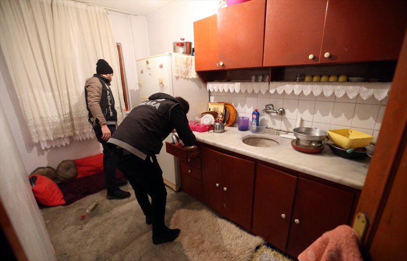 Ankara'da Yabancı Uyruklu Sokak Satıcılarına Operasyon