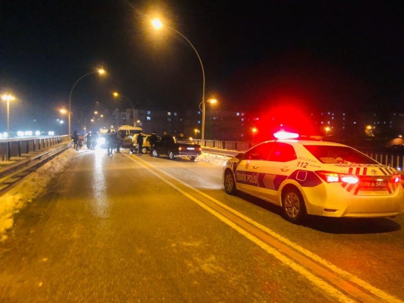 Karaman'da Kardan Temizlenen Yollarda Buzlanma Tehlikesi