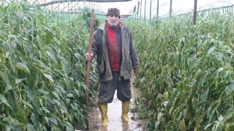 Antalya’da Etkili Yağış Su Baskınlarına Neden Oldu