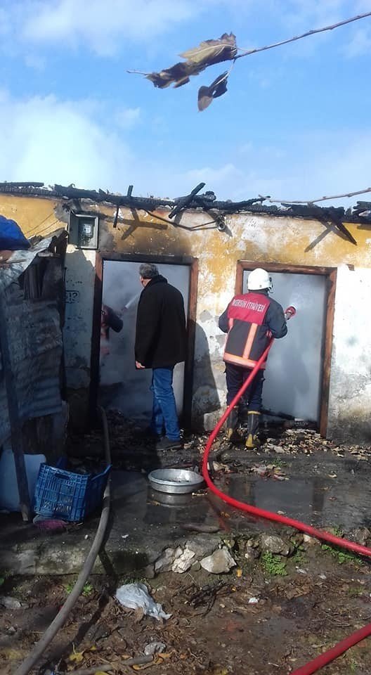 Baraka Ev Yangında Kül Oldu