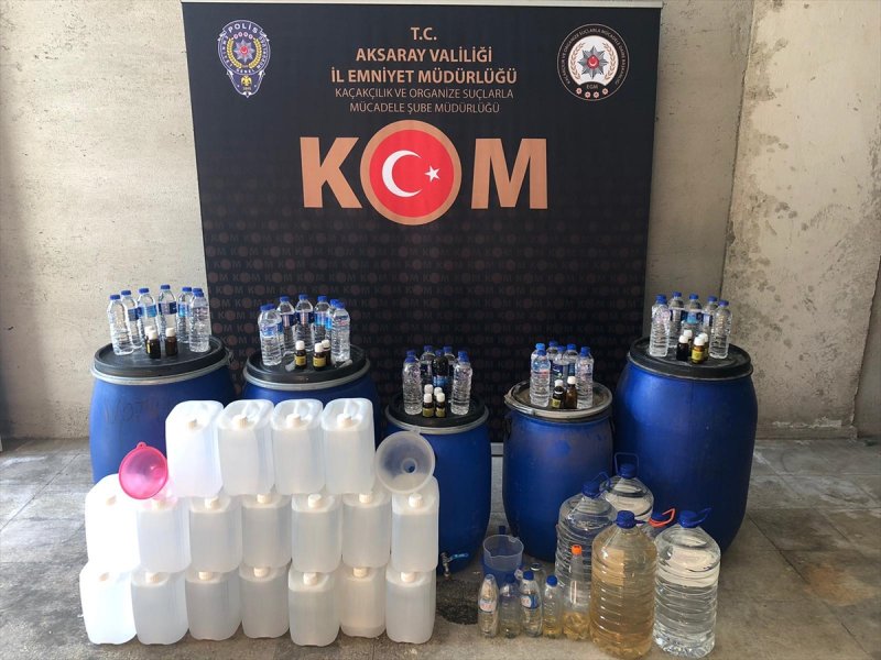 Aksaray'da İçki Kaçakçılığı Operasyonunda İki Zanlı Yakalandı
