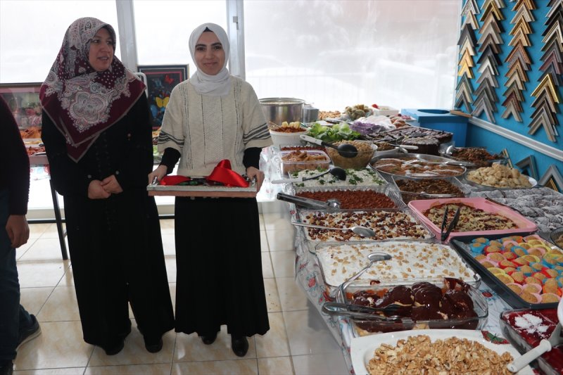 Karaman'da Kanser Hastaları Yararına Kermes Düzenlendi