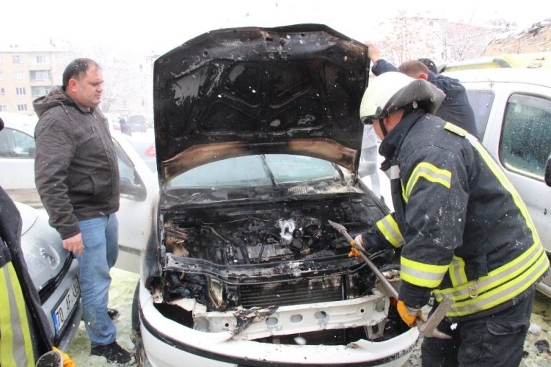 Karaman'da Otomobil Yangını Büyümeden Önlendi