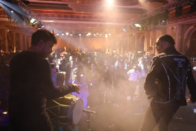 Hintli İş Adamının 25. Evlilik Yıl Dönümü İçin Antalya’da Ultra Lüks Kutlama